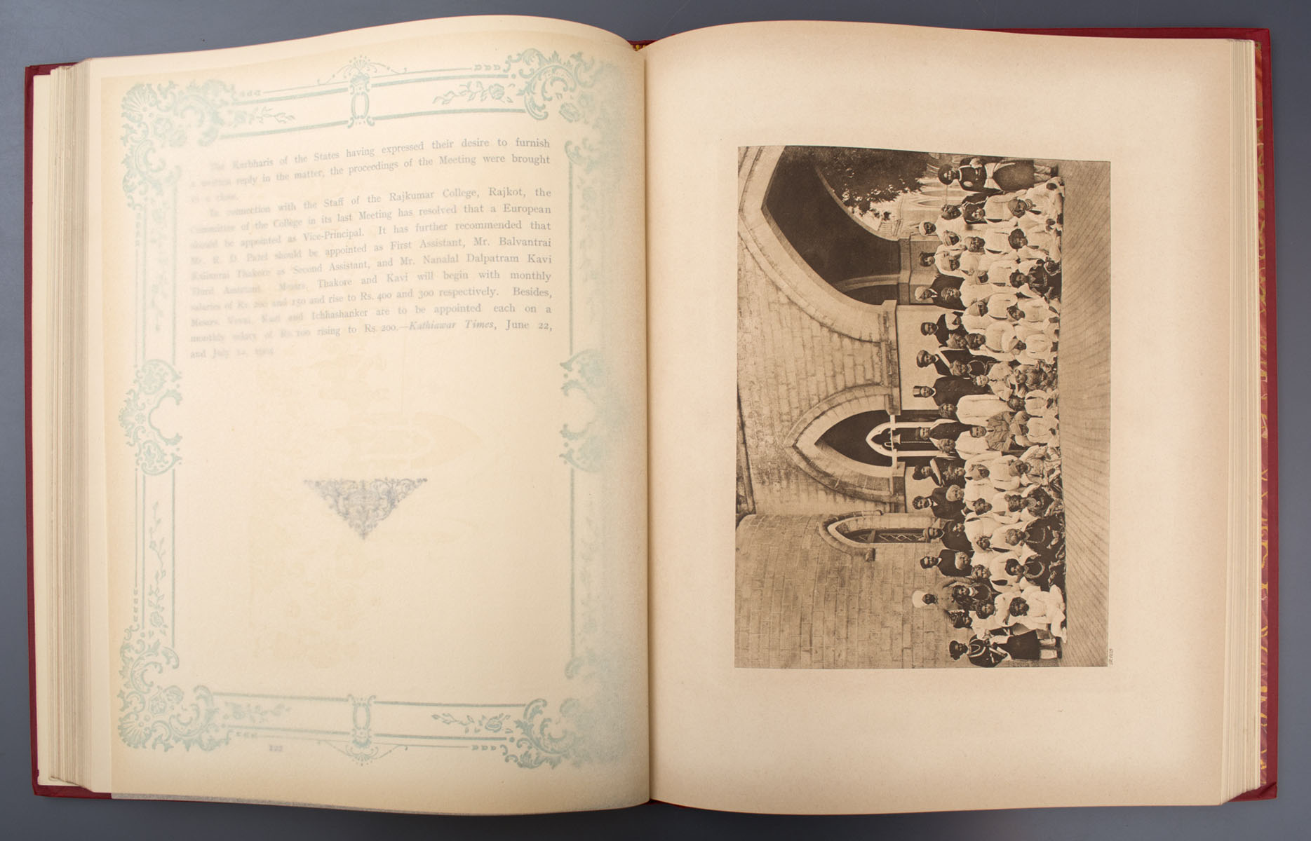 Chester Macnaghten - Forty Years of the Rajkumar College (1910)