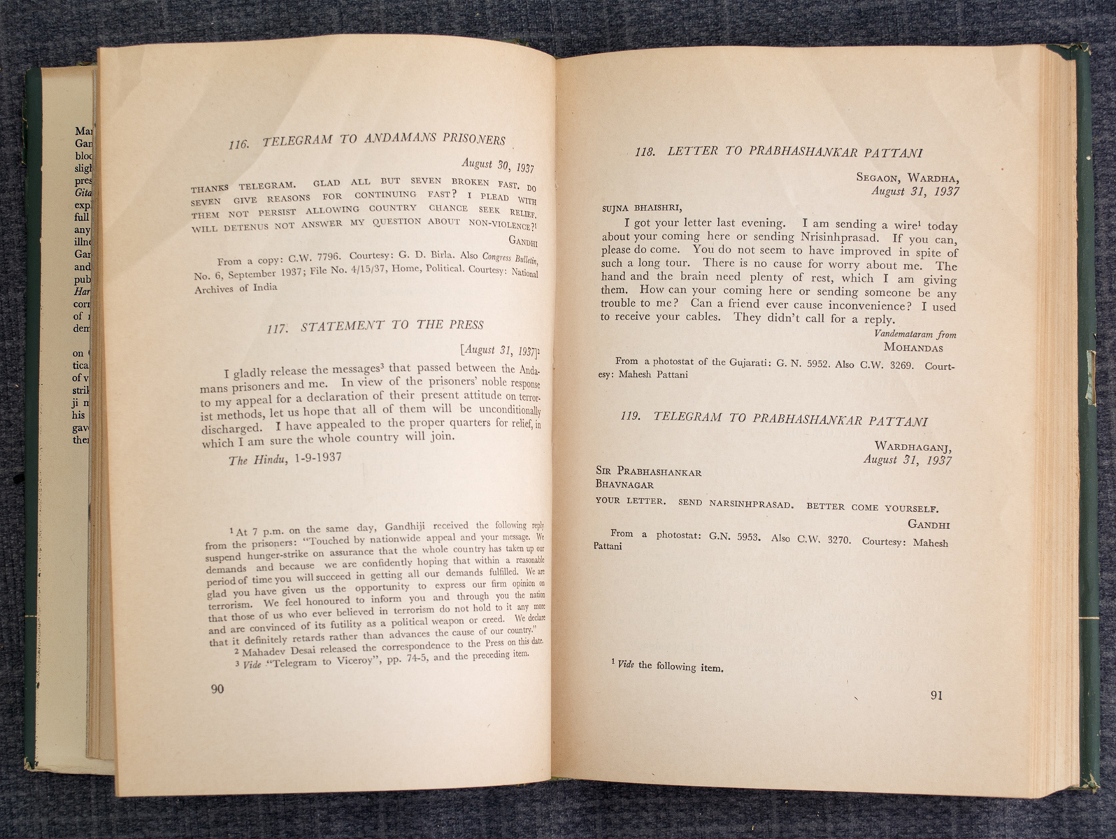 MOHANDAS KARAMCHAND GANDHI - Collected Works of Mahatma Gandhi