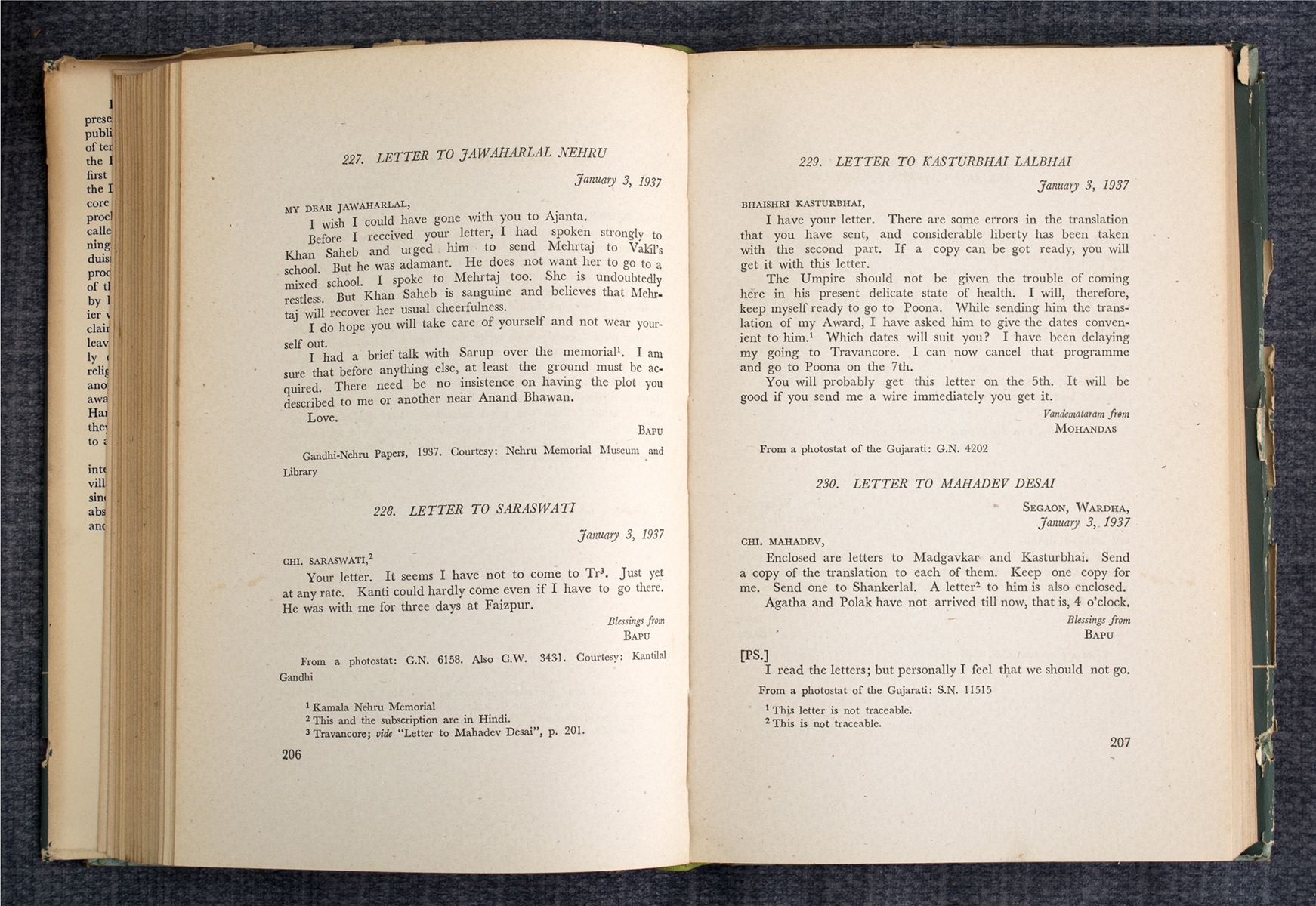 MOHANDAS KARAMCHAND GANDHI - Collected Works of Mahatma Gandhi