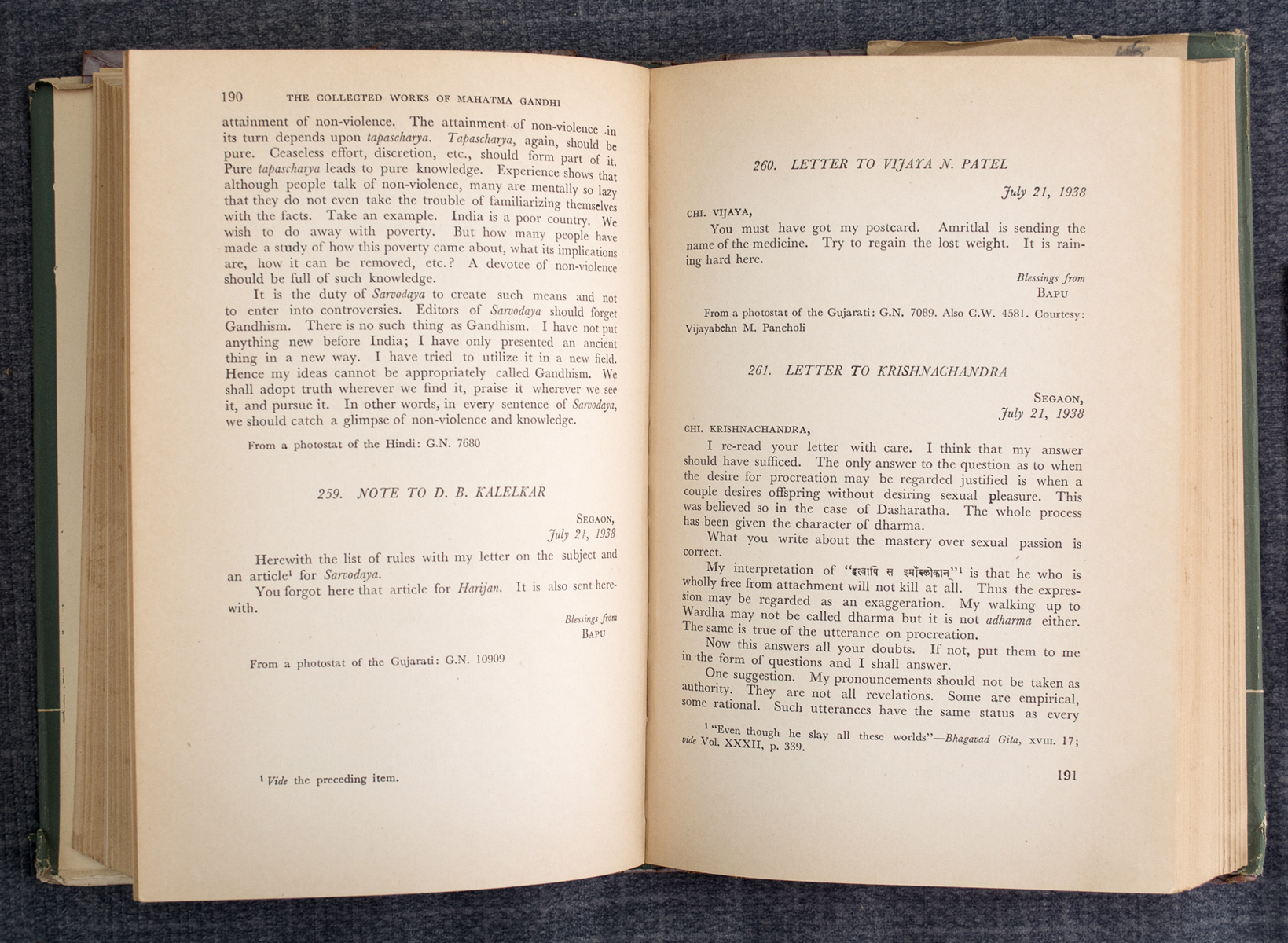 MOHANDAS KARAMCHAND GANDHI - Collected Works of Mahatma Gandhi