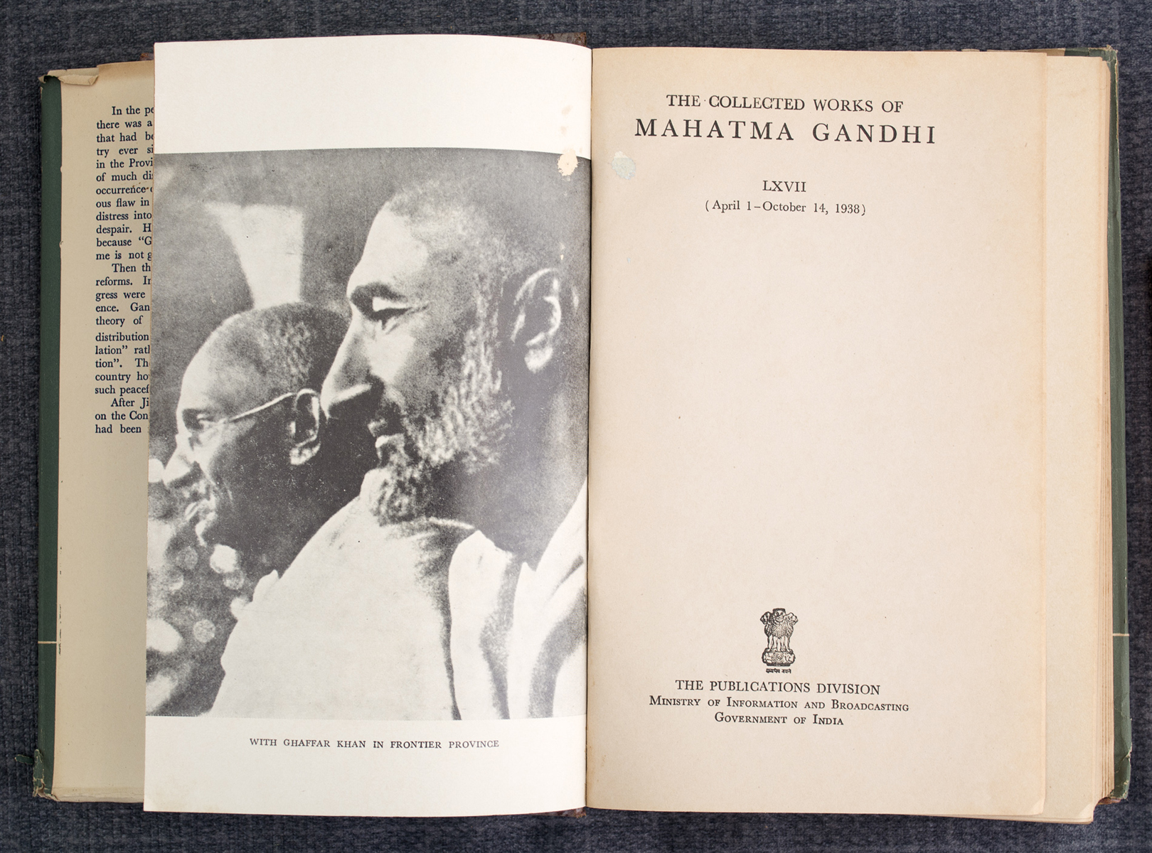 MOHANDAS KARAMCHAND GANDHI - Collected Works of Mahatma Gandhi