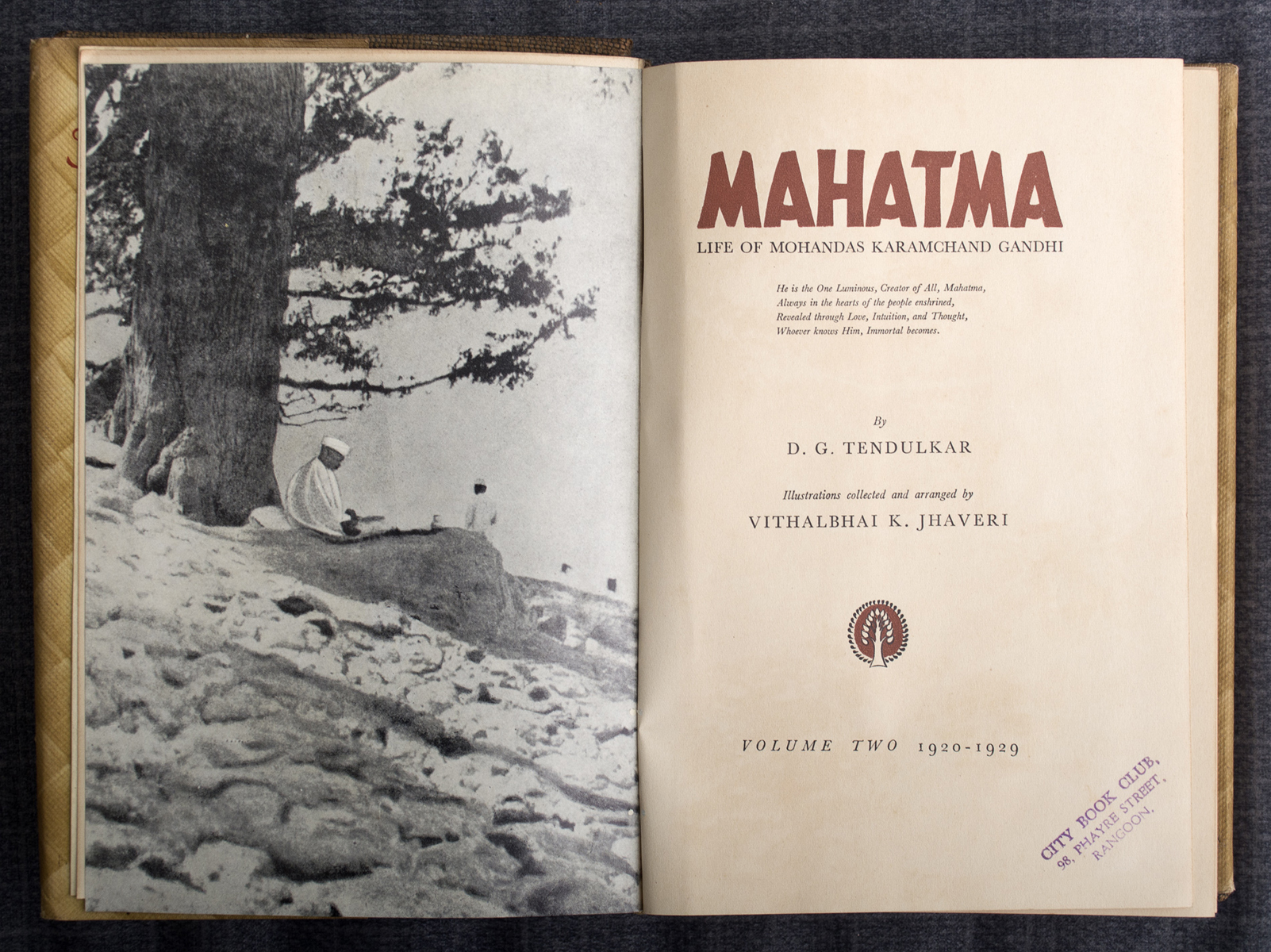 DINANATH GOPAL TENDULKAR - Mahatma: Life of Mohandas Karamchand Gandhi