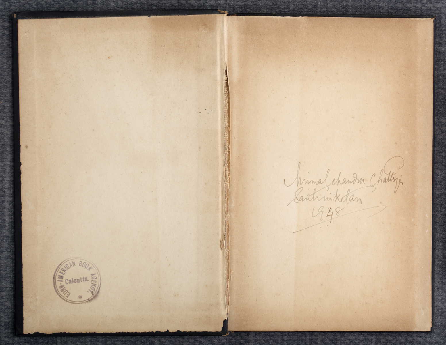 RICAHRD J. WALSH - Nehru on Gandhi (1948)