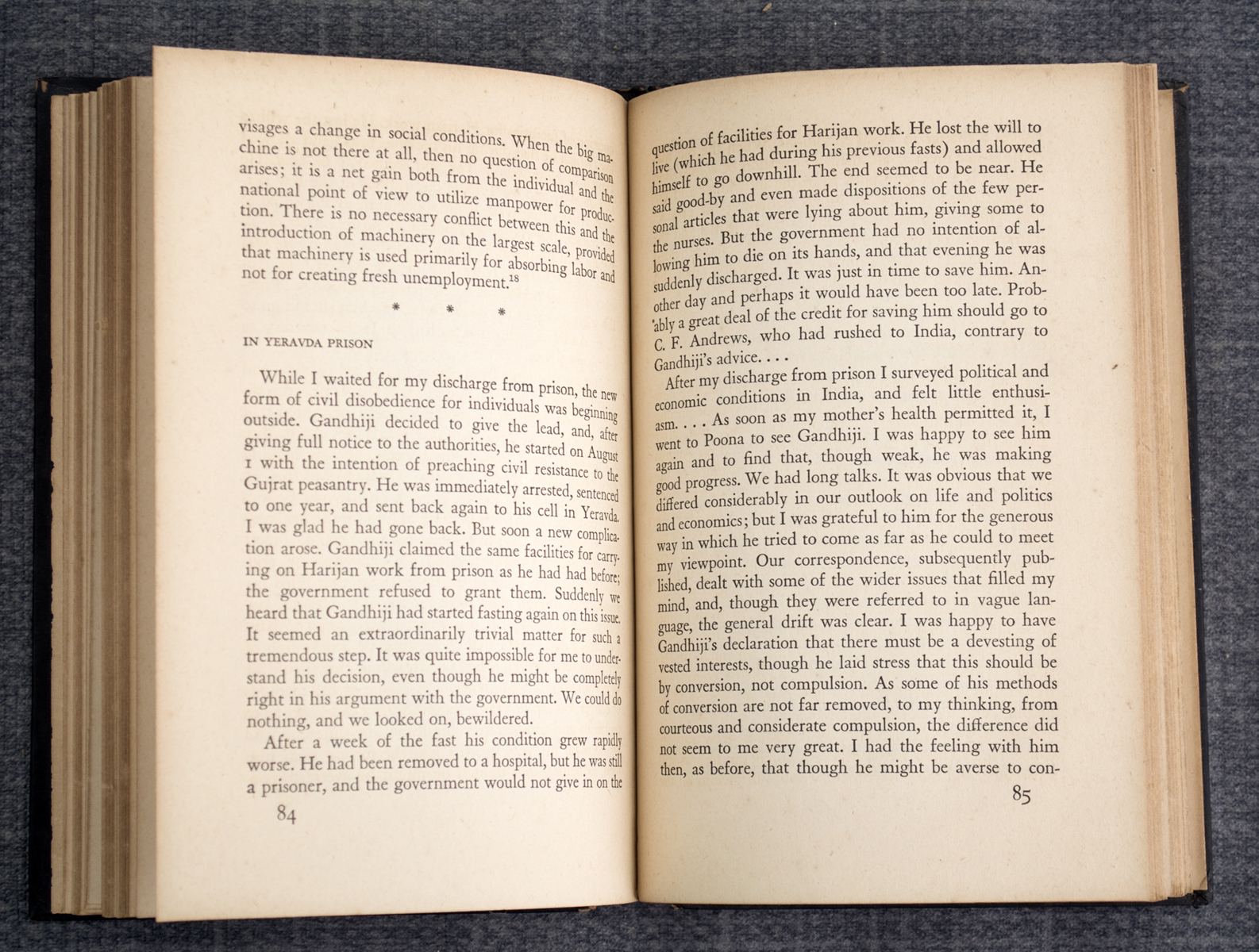 RICAHRD J. WALSH - Nehru on Gandhi (1948)