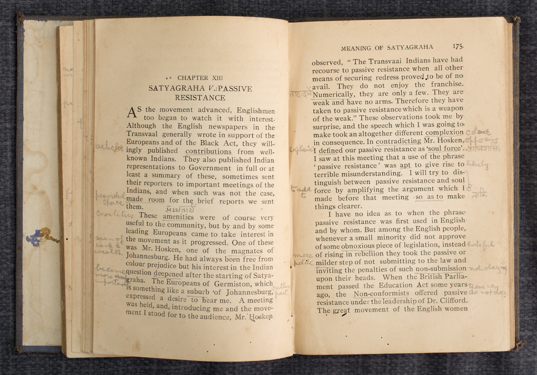 MOHANDAS KARAMCHAND GANDHI - Satyagraha in South africa (1928)