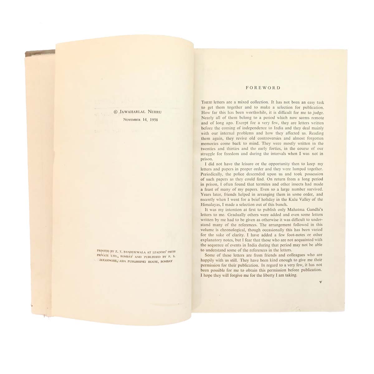 Jawaharlal Nehru - A BUNCH OF OLD LETTERS (1958)