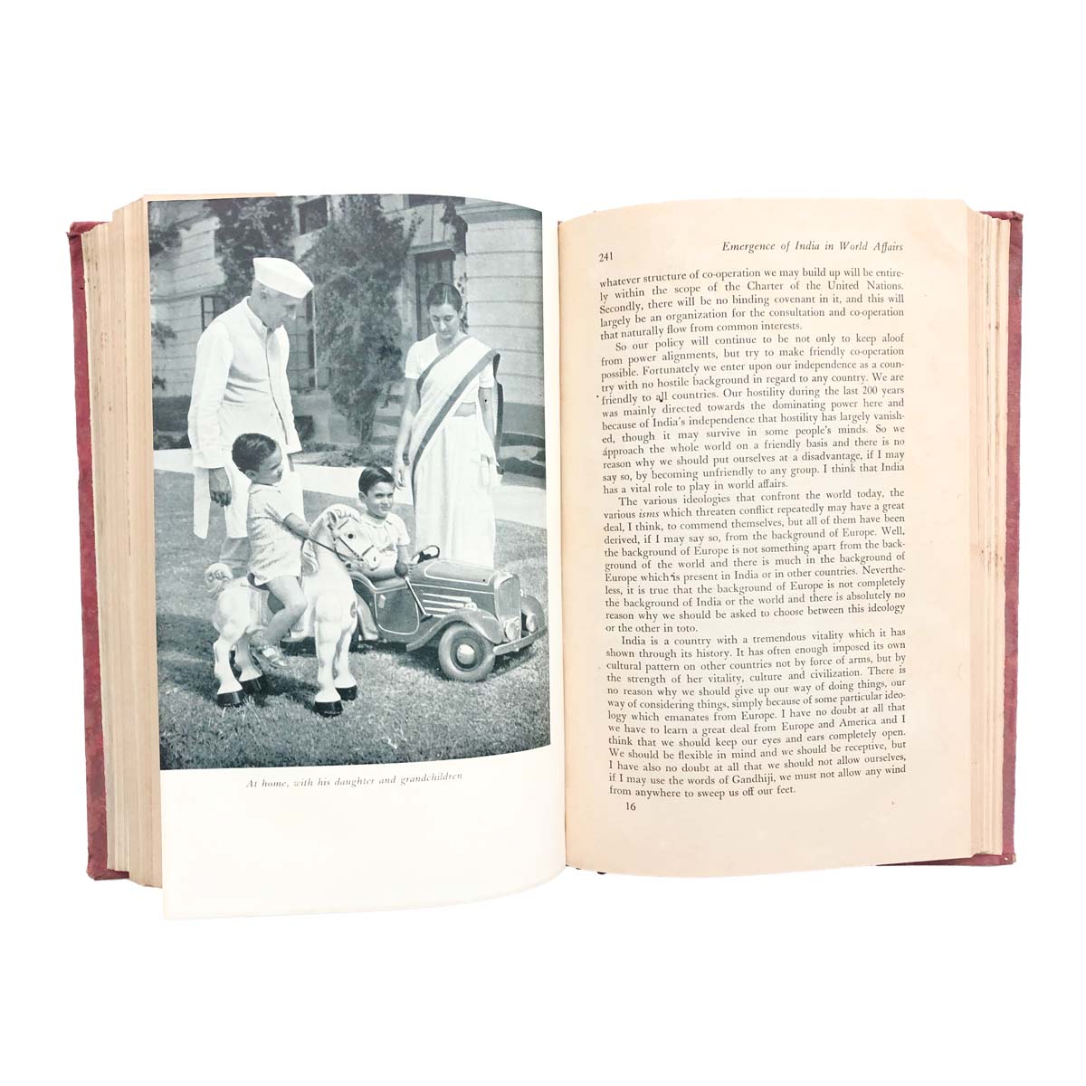 Jawaharlal Nehru - INDEPENDENCE AND AFTER (1949)