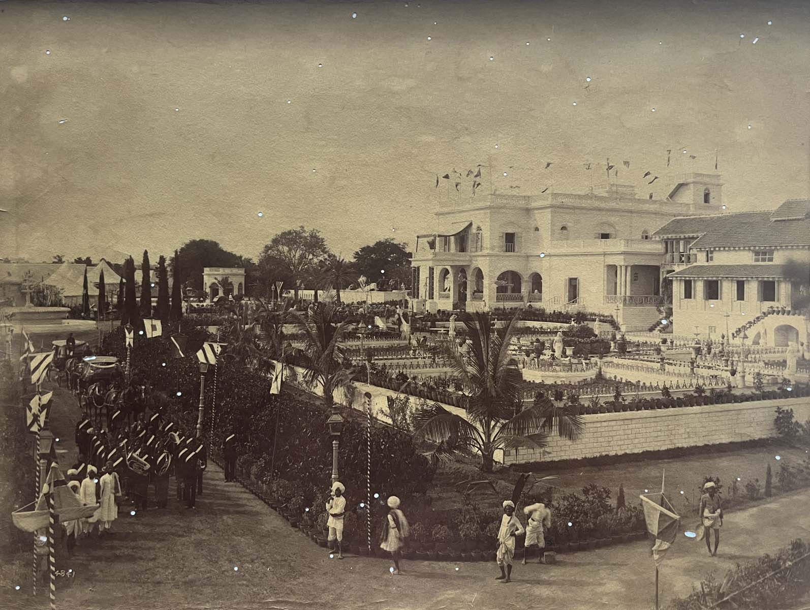 Raja Deen Dayal (1844 - 1905) - UNTITLED (Hyderabad)