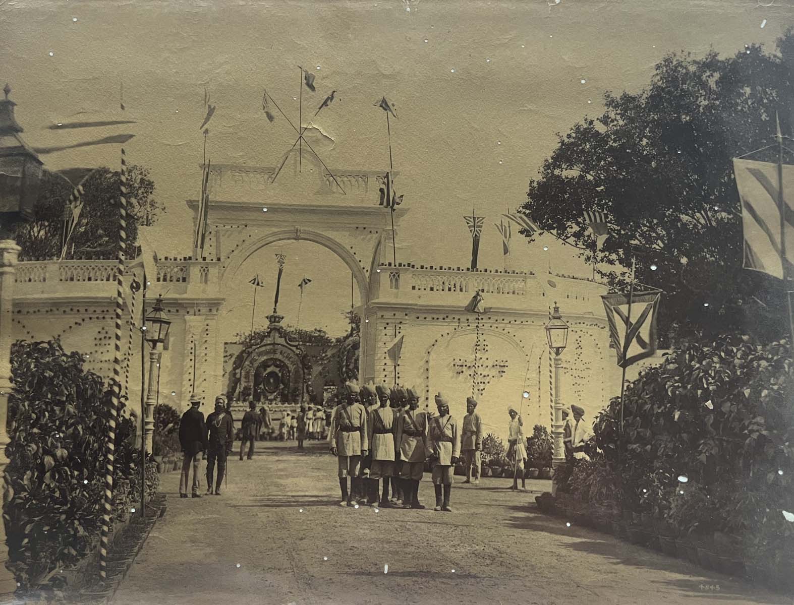 Raja Deen Dayal (1844 - 1905) - UNTITLED (Hyderabad)