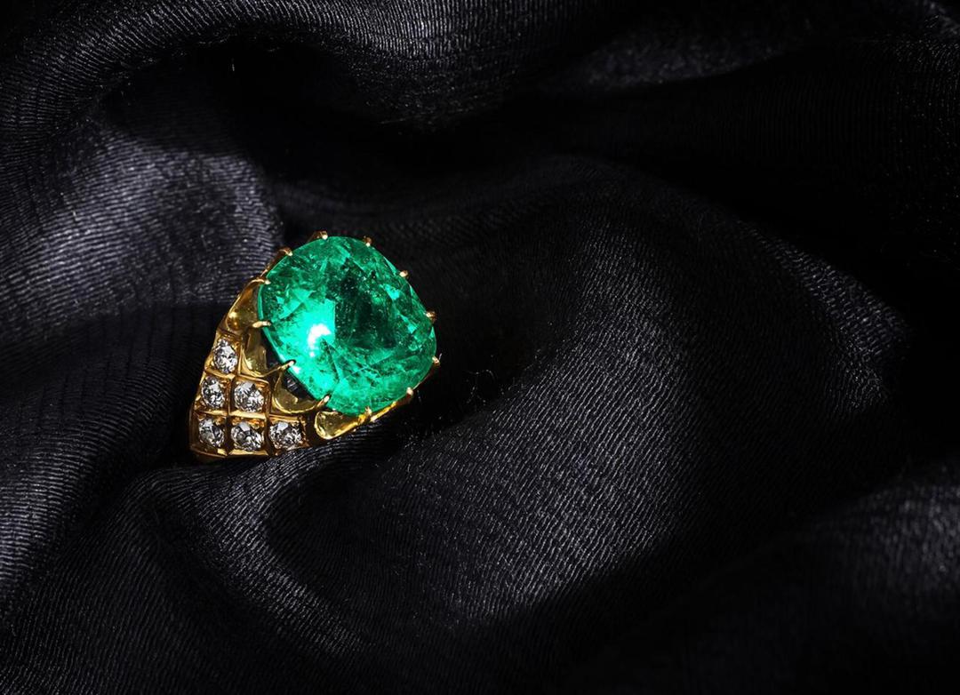 Colombian Emerald 18 ct Brilliant Cut