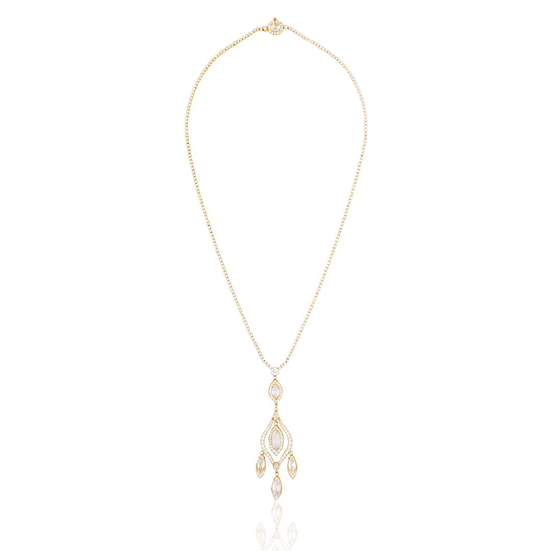 A modern and elegant diamond necklace