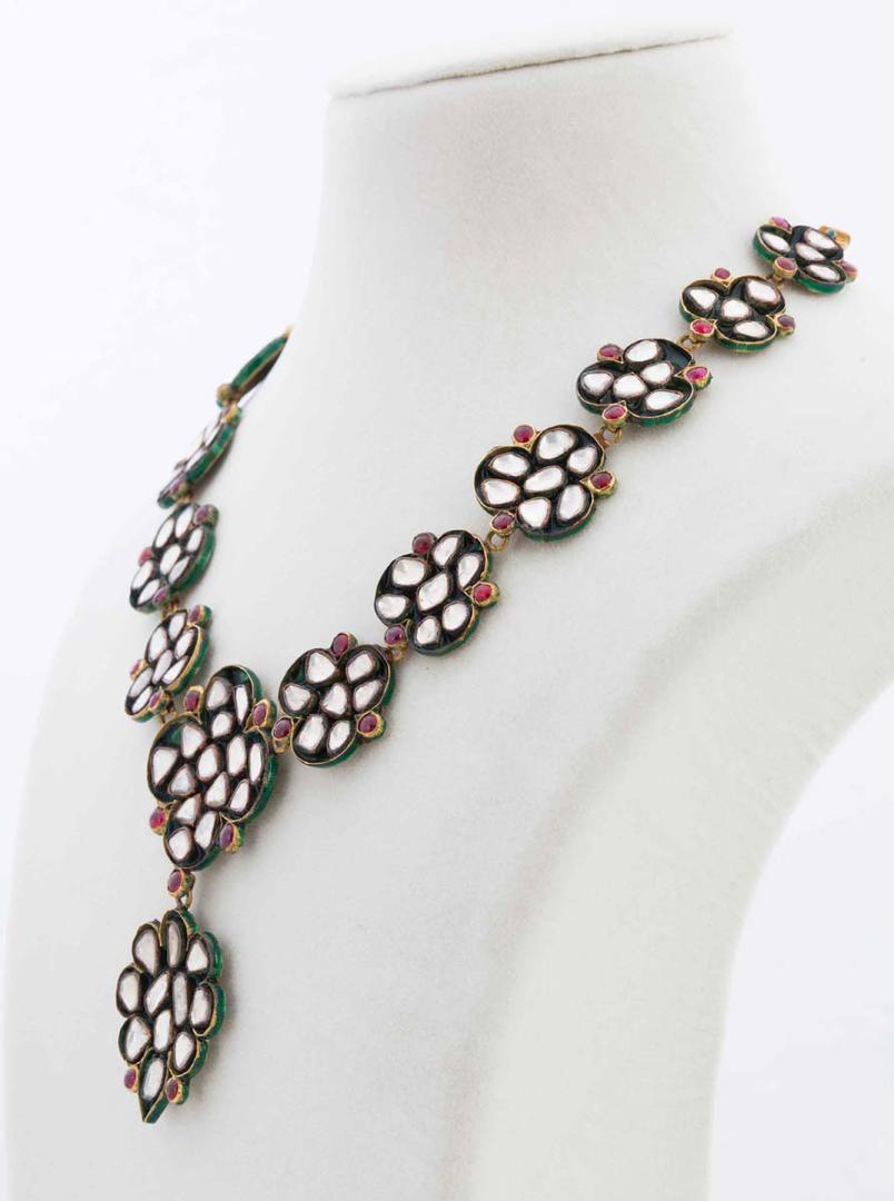 Necklace with uncut Diamonds