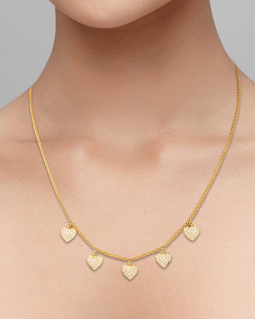 An everyday simple chic diamond necklace