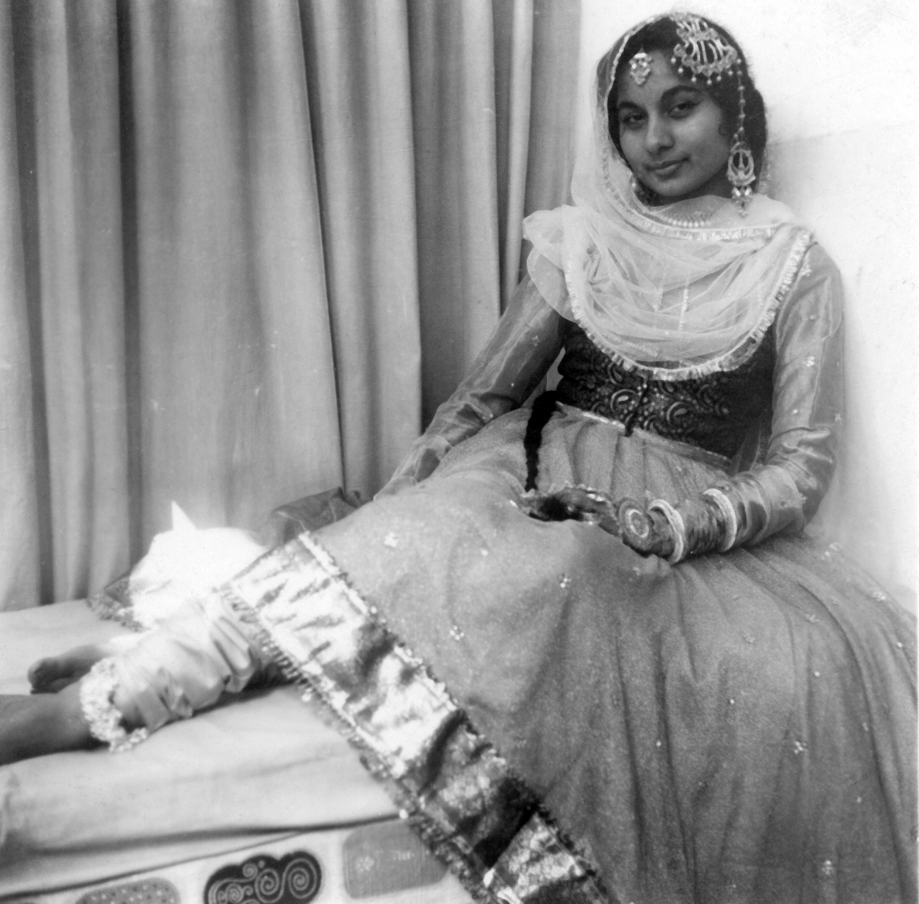 Bhanu Athaiya Chaudhvin Ka Chand 1960