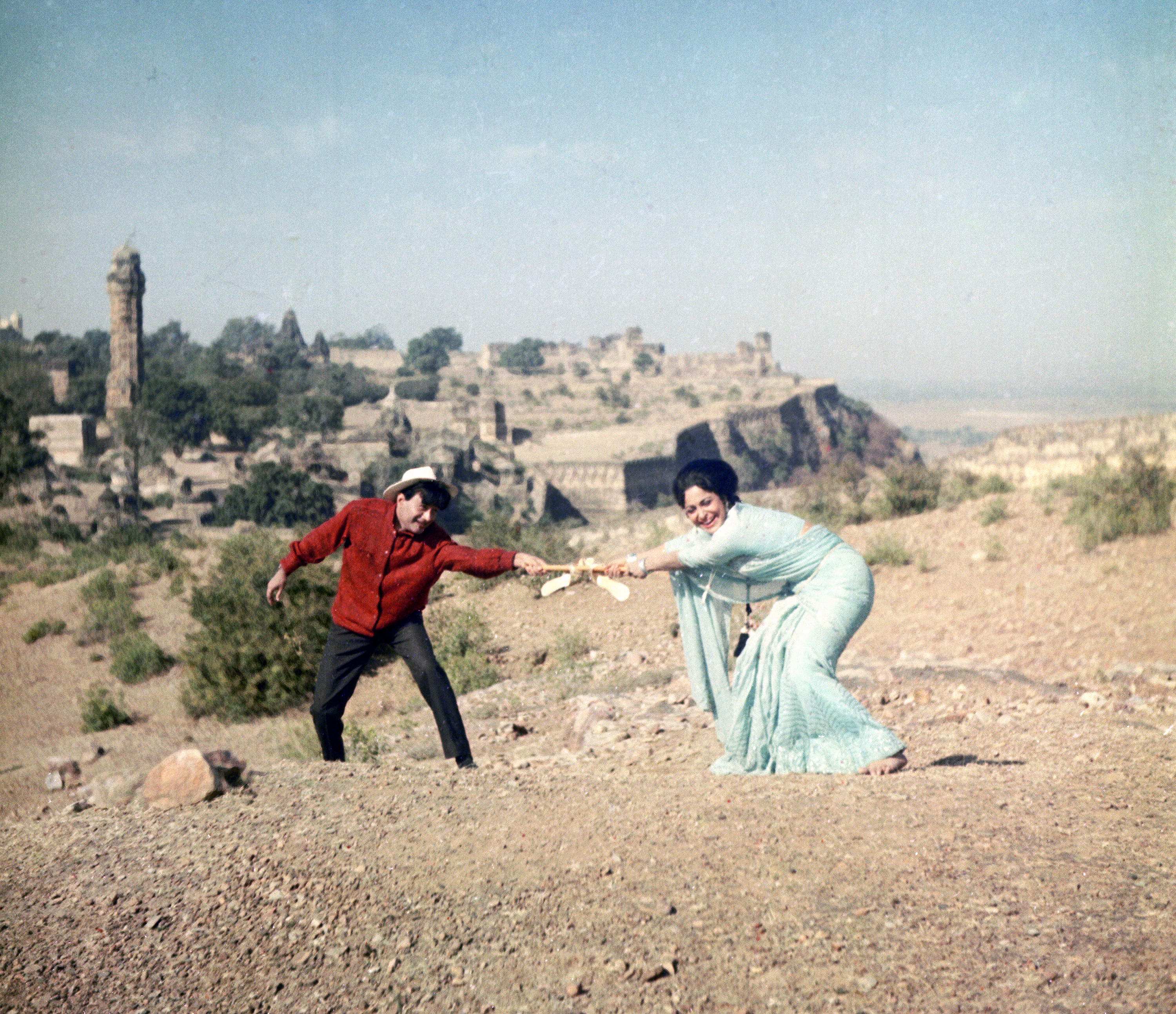 Waheeda Rehman Guide Bhanu Athaiya 1965