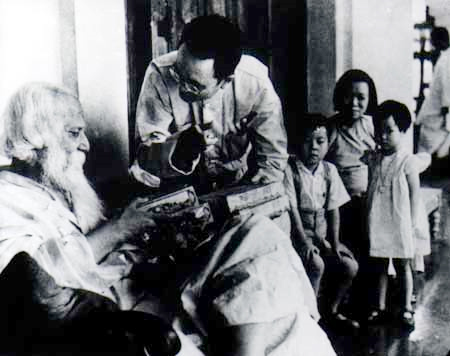 Rabindranath Tagore with Prof. Tan Yun-Shan